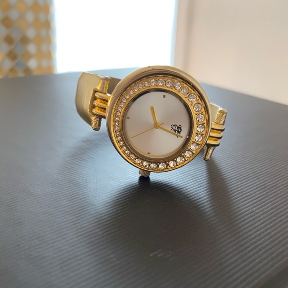 Watch - Picture 4 of 5